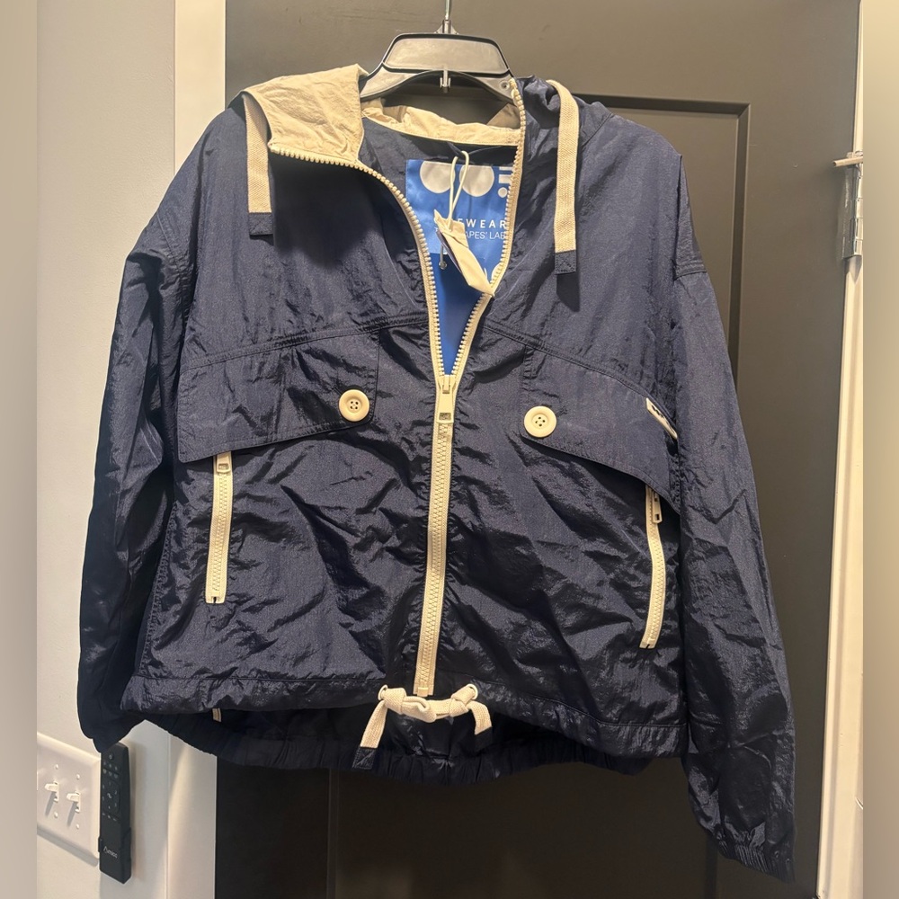 Oof Wear Jacket Women’s Navy Blue Cream Windbreaker Water Resistant Rain Coat